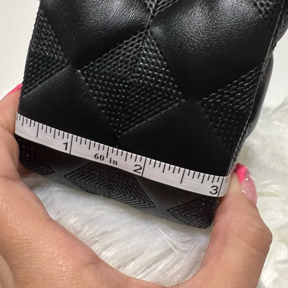 💗 *NEW* Elegant Black‎ Quilted Women's Bag